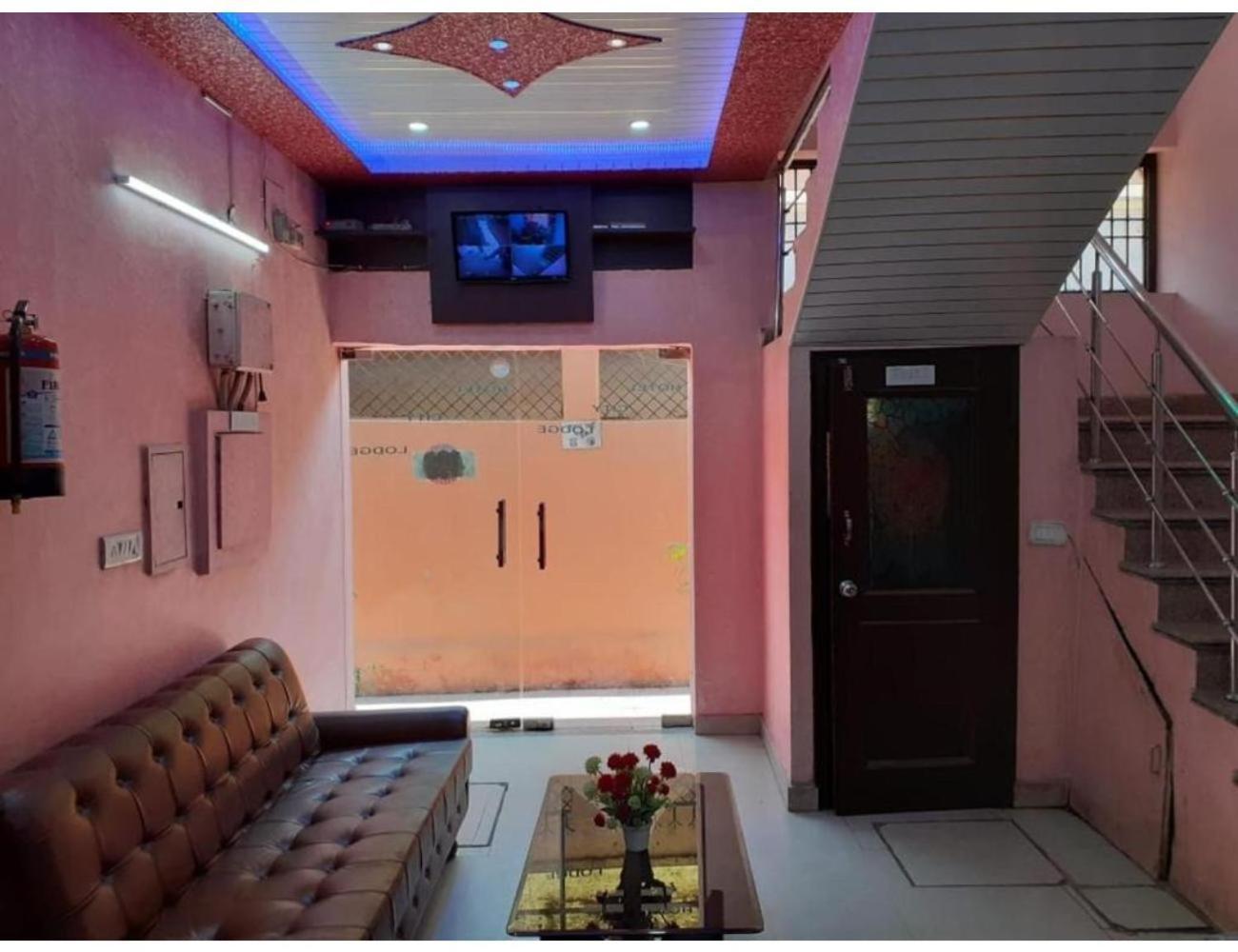 Hotel City Lodge , Chandīgarh Exteriör bild