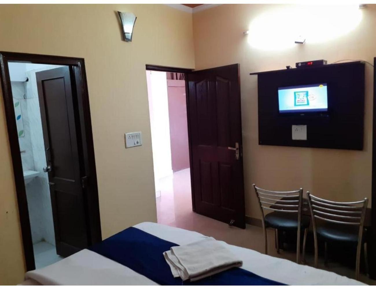 Hotel City Lodge , Chandīgarh Exteriör bild