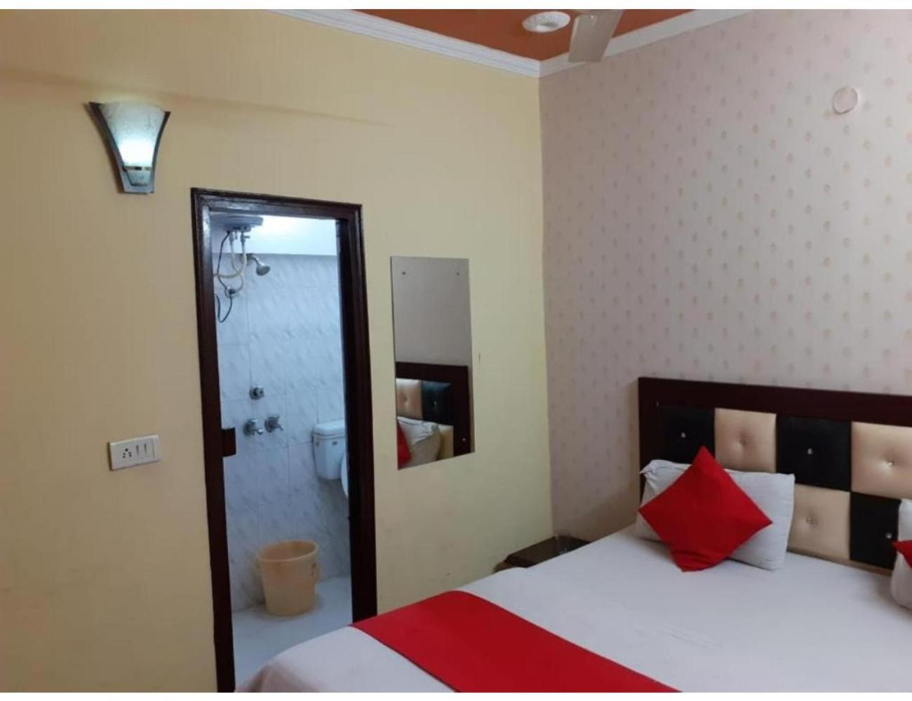 Hotel City Lodge , Chandīgarh Exteriör bild