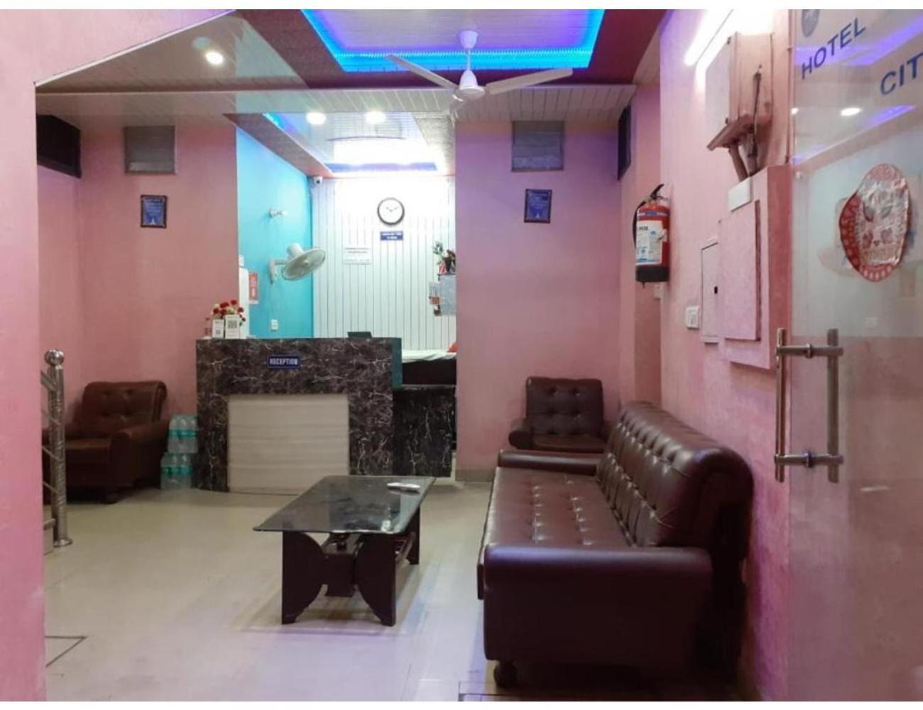 Hotel City Lodge , Chandīgarh Exteriör bild
